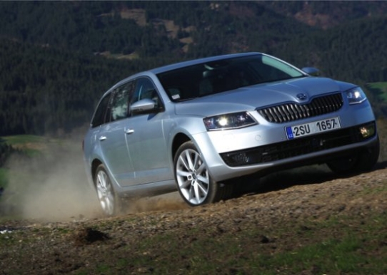 Новата Skoda Octavia Combi 4X4 идва през юни (Видео)